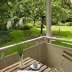 Apartment Grüne Oase Neben Hbf, 10 Min Von Düsseldorf Hbf *