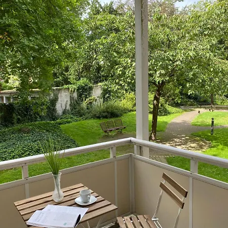 Gruene Oase Neben Hbf, 10 Min Von Duesseldorf Hbf Apartment Duisburg