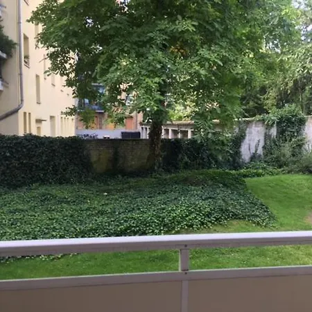Apartment Gruene Oase Neben Hbf, 10 Min Von Duesseldorf Hbf Duisburg
